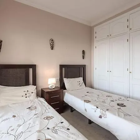 Atico Con Jacuzzi Vista Mar Y Montana